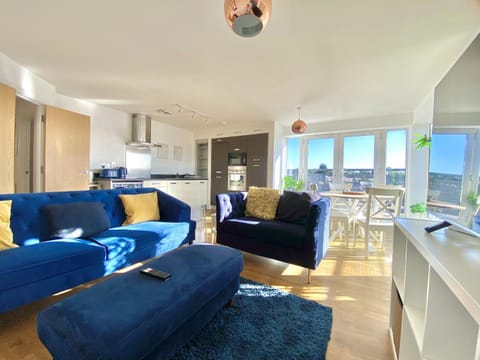 Communal lounge/ TV room, Living room