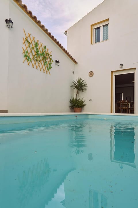 Patio, Spring, Summer, BBQ facilities, Pool view, Swimming pool