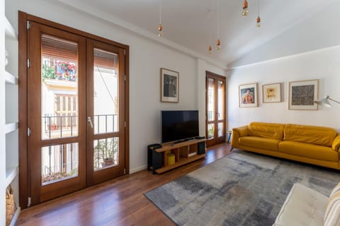 Communal lounge/ TV room, TV and multimedia