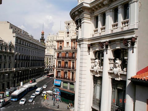 Nearby landmark, View (from property/room), View (from property/room), City view, City view, Street view, Street view