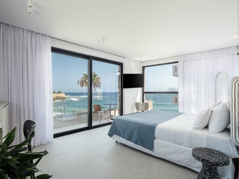 Bed, TV and multimedia, Balcony/Terrace, Bedroom, Sea view