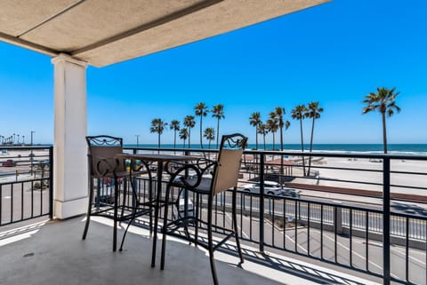 309A - Ocean and Beach View House in Oceanside
