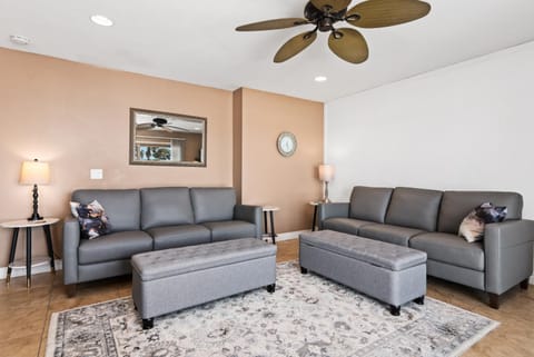 309A - Ocean and Beach View House in Oceanside