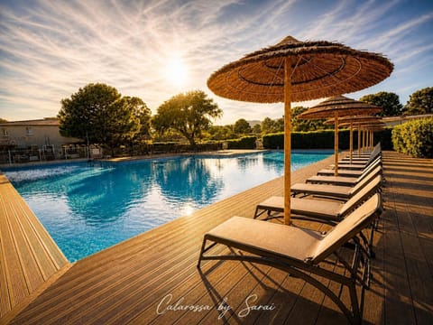 Swimming pool, sunbed