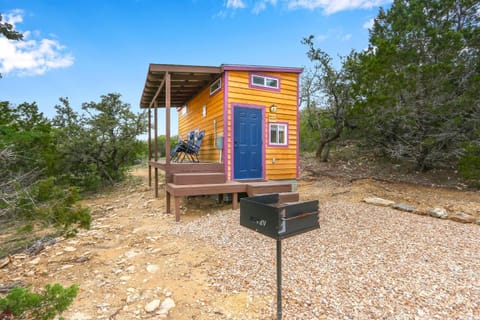 Arbor House of Dripping Springs - Serenity Hollow House in Rio Grande