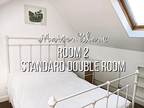 Maison Blanc Vacation rental in Nottingham