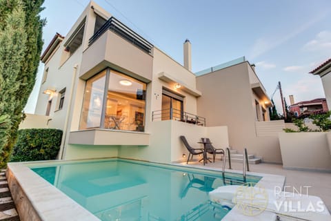 Property building, Pool view, Swimming pool