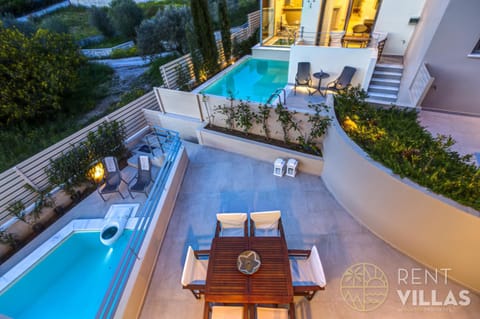 Property building, View (from property/room), Balcony/Terrace, Pool view, Swimming pool