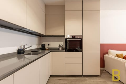 Coffee/tea facilities, Kitchen or kitchenette, Dining area, pet friendly, stove