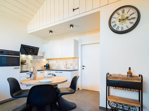 Welldone Resort / Cozy Wine Apartment in Flanders