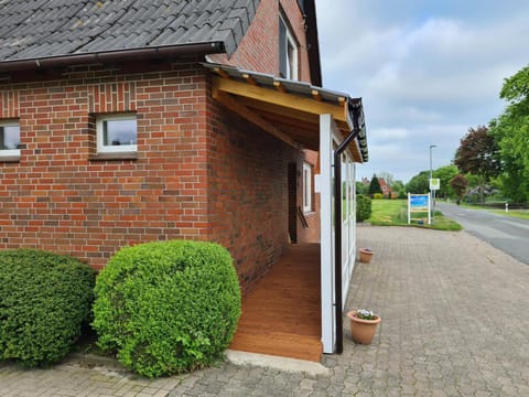 Property building, Street view