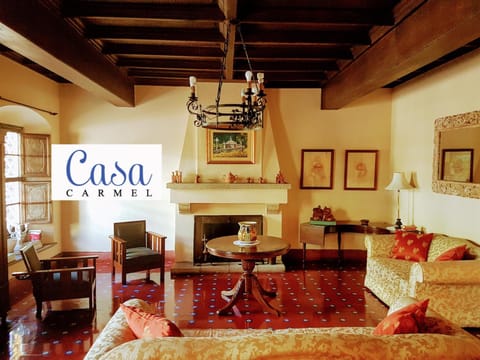 Communal lounge/ TV room, Living room, Seating area