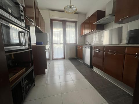 dishwasher, minibar, pet friendly, stove