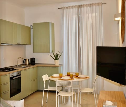 TV and multimedia, Kitchen or kitchenette, Living room