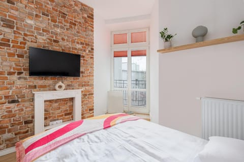 Bed, TV and multimedia, Photo of the whole room, Bedroom, internet