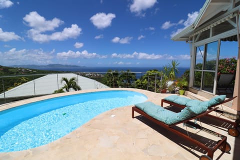 Day, View (from property/room), Balcony/Terrace, Pool view, Sea view, Swimming pool, sunbed
