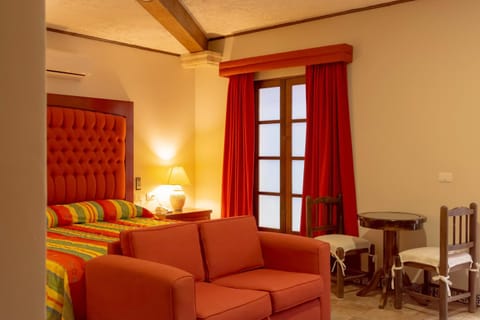 Living room, Photo of the whole room