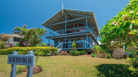 Property building, Street view