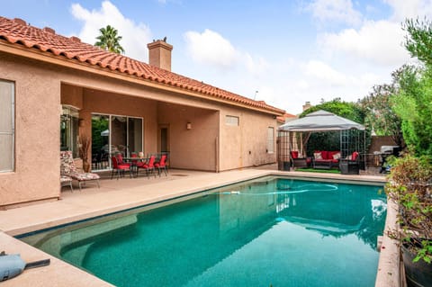 Patio, Pool view, Swimming pool