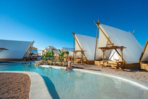 Kampaoh Kikopark Playa Campground/
RV Resort in Safor