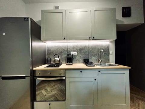 Coffee/tea facilities, Kitchen or kitchenette, pet friendly, stove