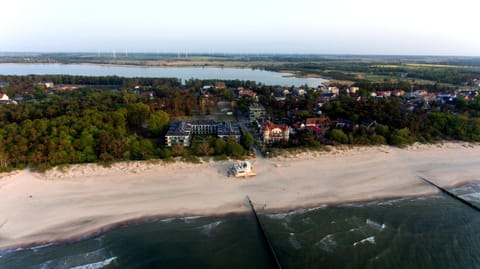 Nadmorski Loft Rezydencja Niechorze 116 plaża, ogród, dostęp do basenu, sauny, jacuzzi w cenie pobytu Apartment in West Pomeranian Voivodeship, Poland