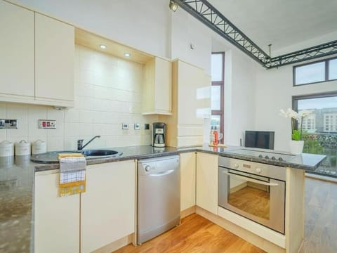 Baltic Dockside Apartment, Free Parking Apartment in Liverpool