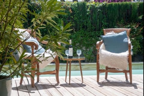 Day, Garden, Swimming pool, Swimming pool