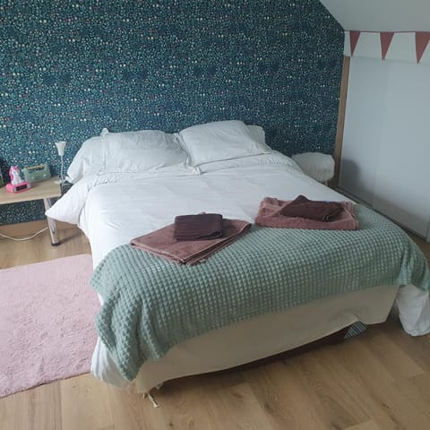 Chambre dans maison proche 24h du mans Vacation rental in Centre-Val de Loire