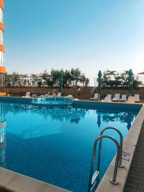 Pool view, Swimming pool