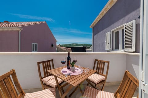 View (from property/room), Balcony/Terrace, Balcony/Terrace, Seating area