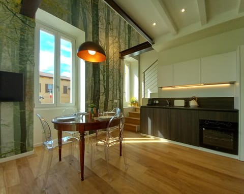 Kitchen or kitchenette, Living room, Seating area, Dining area, minibar, pet friendly, stove