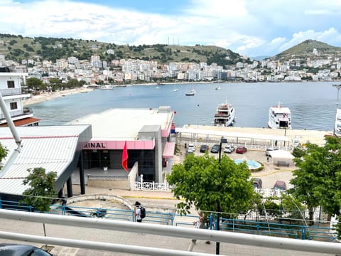 Sea view, Street view, Location