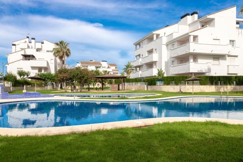 Garden, Swimming pool