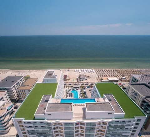 Property building, Day, Bird's eye view, Beach, Pool view, Sea view, Swimming pool, sunbed