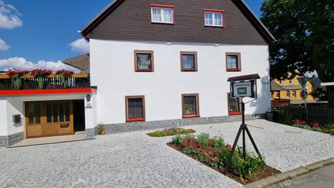 Property building, Parking