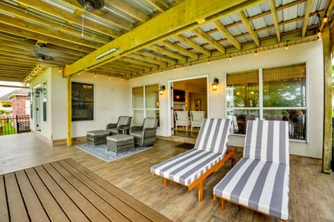 Waterfront Home 30 Mi to New Orleans with Boat Dock House in Eden Isle