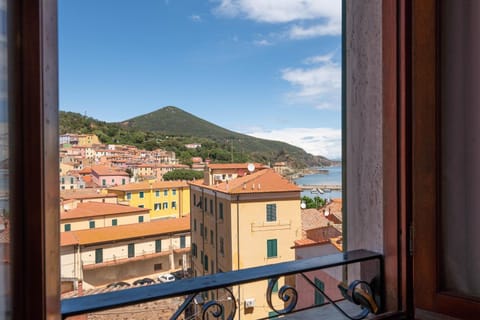 Balcony/Terrace, City view, Sea view