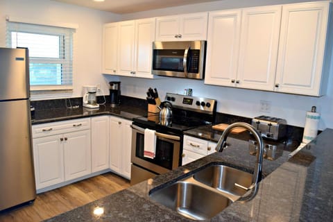 509 Emerald Isle by Alicia Hollis Realtor Rentals - Open Jan 27 for 5 Nights House in Okaloosa Island