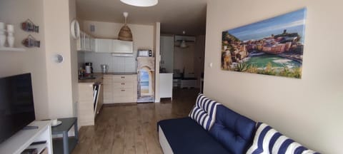 Kitchen or kitchenette, Seating area