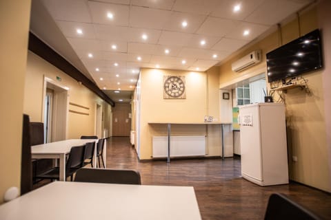 Communal lounge/ TV room, Living room, Seating area