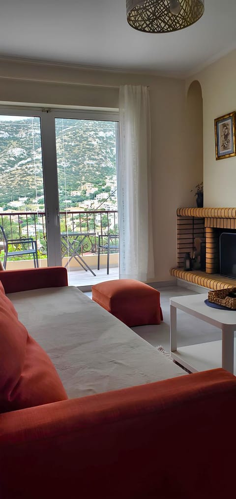 Balcony/Terrace, Living room, Landmark view, Mountain view, flat iron