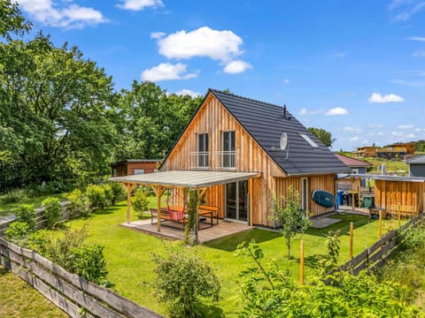 Property building, Natural landscape, Garden, View (from property/room), Area and facilities, Location