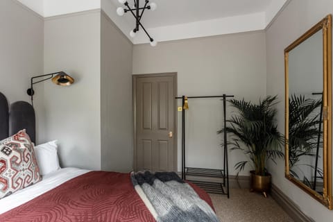 Bed, Photo of the whole room, Bedroom, wardrobe