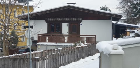 Property building, Day, Winter