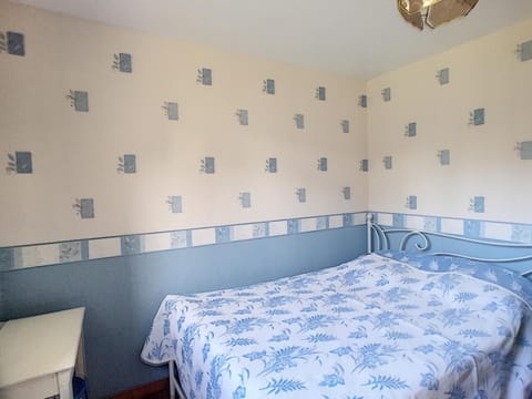 Maison paisible proche de la plage avec jardin et équipements complets - FR-1-361-491 House in Jullouville