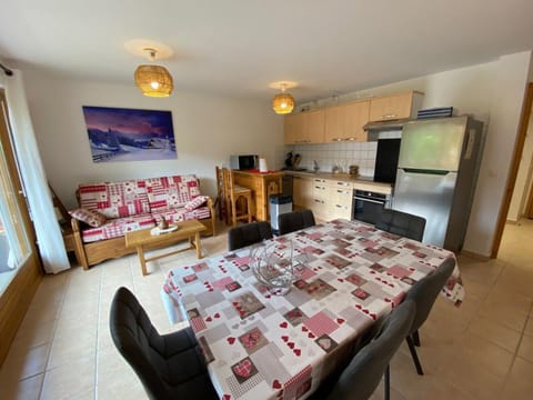 Charmant T2 + cabine avec balcon orienté sud à Saint-Jean-de-Sixt, proche de La Clusaz - FR-1-459-209 Cabin in La Clusaz