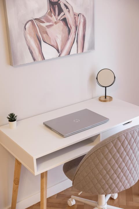 Living room, Business facilities