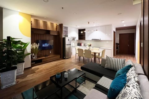 Communal lounge/ TV room, TV and multimedia, Kitchen or kitchenette, Living room, Seating area, Dining area, Evening entertainment, minibar, oven, pet friendly, stove