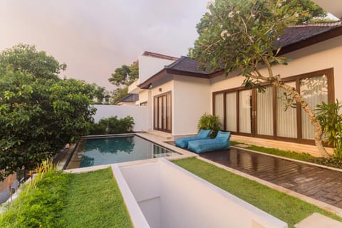 Garden view, Swimming pool